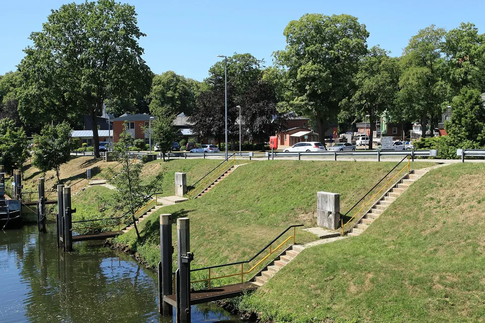 Blick von der Brücke des WSA-Bauhofs auf den WSA-Bauhof am Hasealtarm, Hüttenstr