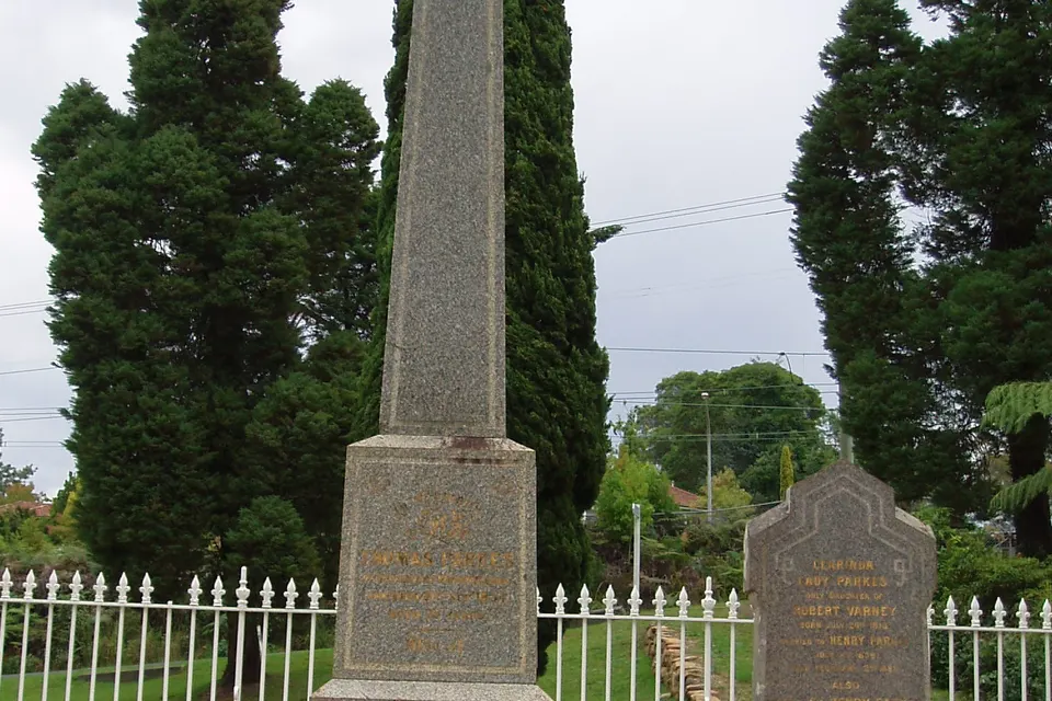 Obelisk commemorating Sir Henry Parkes and his parents, Thomas Parkes and Martha